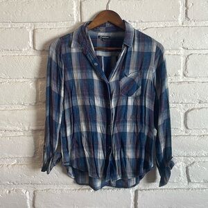Women’s Flag & Anthem Plaid Button Down Shirt Small